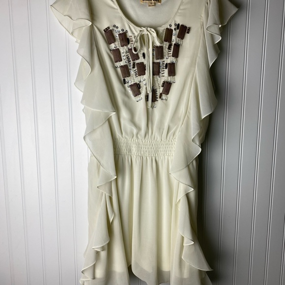 Double Zero Ivory Dress Keyhole Beading Front - Picture 3 of 10